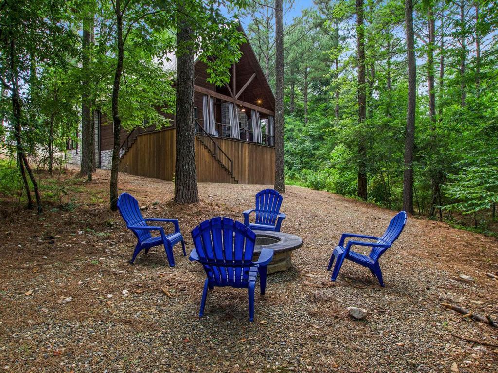 Stunning Luxury Cabin W Hot Tub And Fire Pit Holy Shiplap Is Perfect Romantic Couples Getaway Broken Bow Buitenkant foto